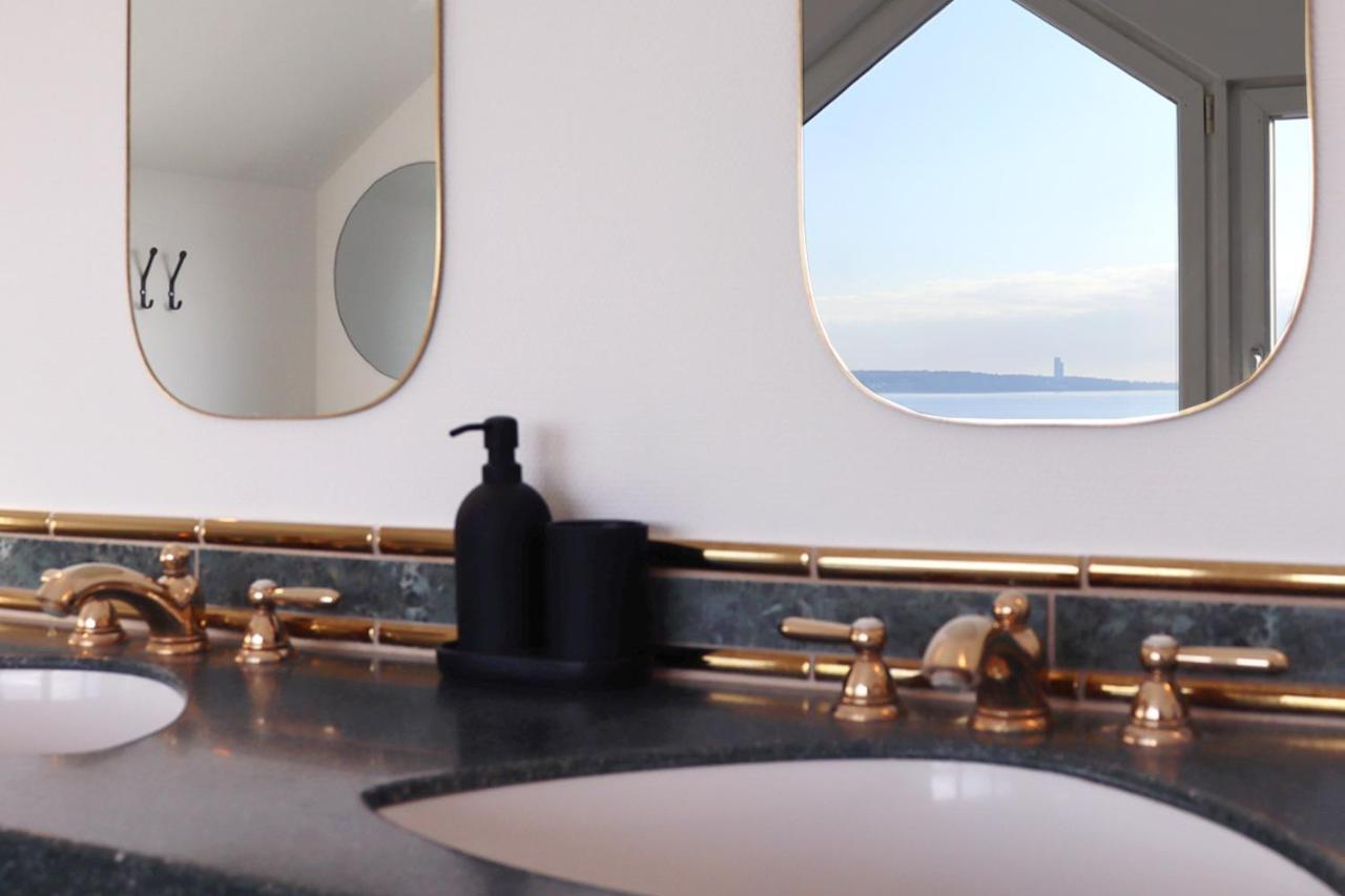 Grosse Penthouse Ferienwohnung Mit Meerblick, Sonnenterrasse & Luxusbad Von "Momentic" Sierksdorf Exterior foto