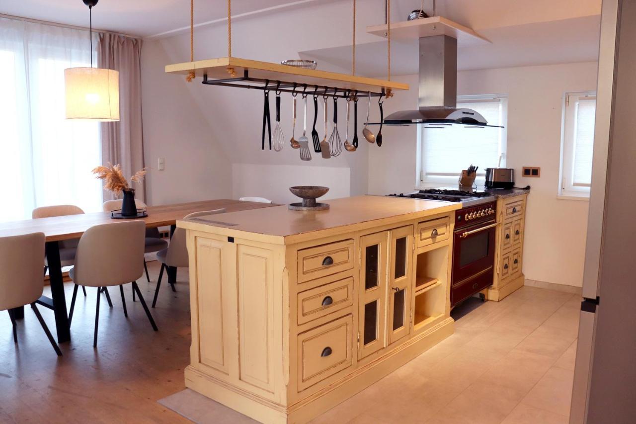 Grosse Penthouse Ferienwohnung Mit Meerblick, Sonnenterrasse & Luxusbad Von "Momentic" Sierksdorf Exterior foto