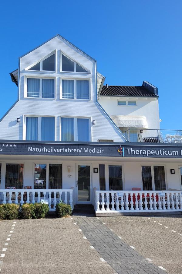 Grosse Penthouse Ferienwohnung Mit Meerblick, Sonnenterrasse & Luxusbad Von "Momentic" Sierksdorf Exterior foto