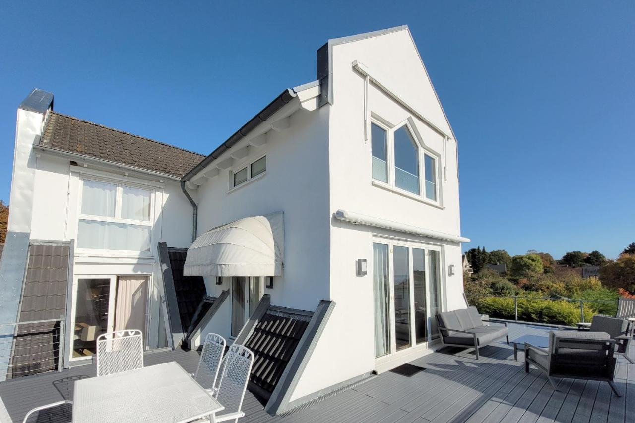 Grosse Penthouse Ferienwohnung Mit Meerblick, Sonnenterrasse & Luxusbad Von "Momentic" Sierksdorf Exterior foto
